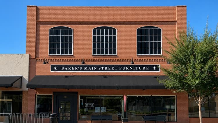 Family-run North Texas furniture store to close after 103 years in business